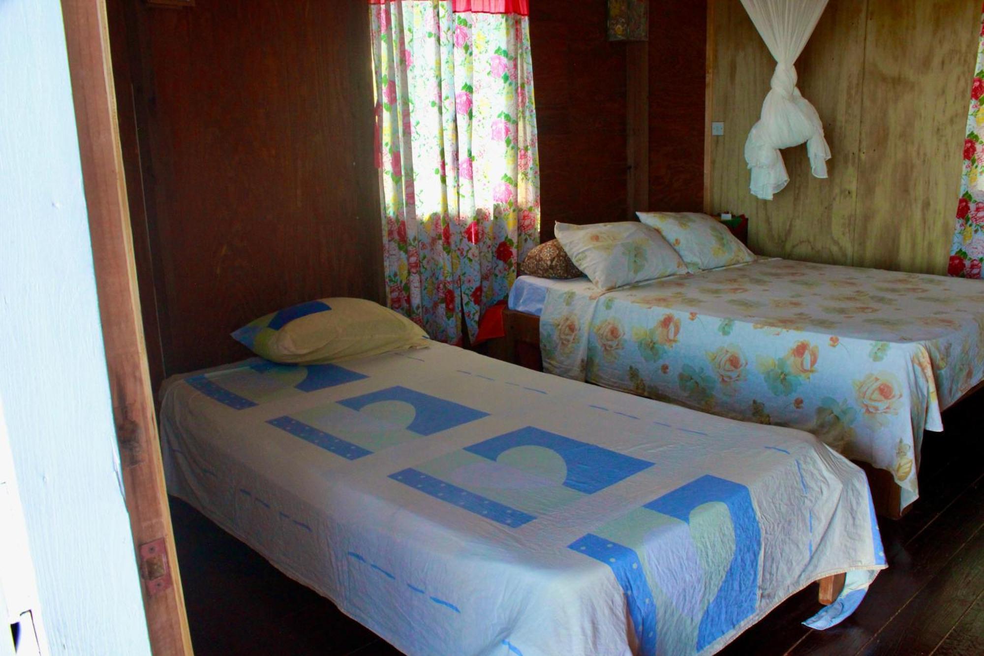 Big Sky Lodge Crochu Ngoại thất bức ảnh